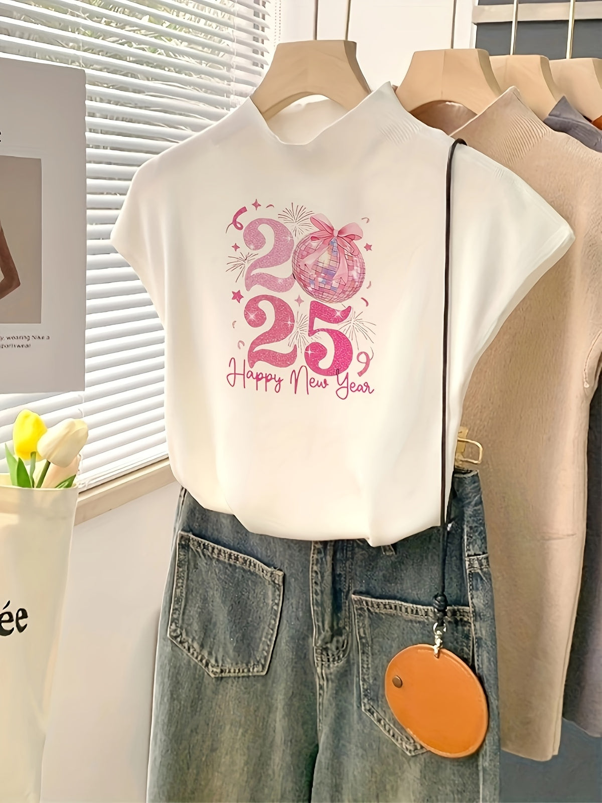 Hello Twenty Twenty-Five Tank